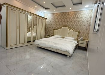 دور بمجلس واربع غرف نوم 