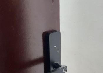 شقة بغرفتين نوم وصالة