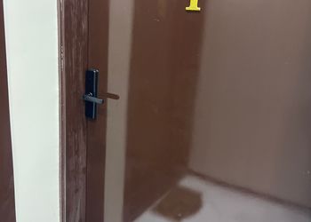 شقة بغرفتين نوم وصالة