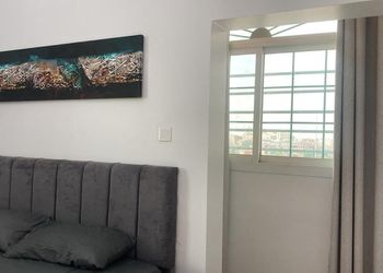شقة بغرفتين نوم وأثاث مريح