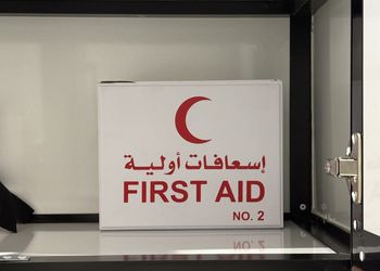شقة بغرفة معيشة وغرفة نوم 