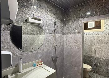 استديو هادئ بسرير ماستر