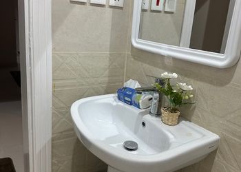 شقة بغرفة معيشة وغرفة نوم 