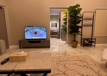 استديو بسرير ماستر 