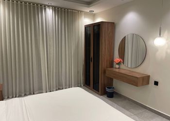 شقة بغرفة معيشة وغرفة نوم 