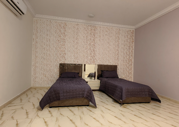 شاليه بجلسه خارجيه وغرفتين نوم 