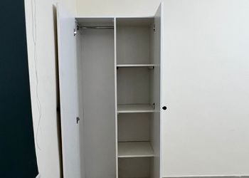 شقة بغرفة معيشة وغرفة نوم 
