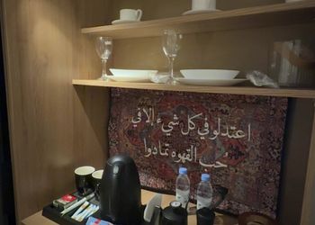استديو بسرير ماستر وجلسة جانبية