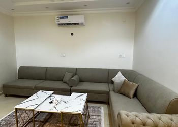 شقة بغرفة معيشة وغرفتين نوم 