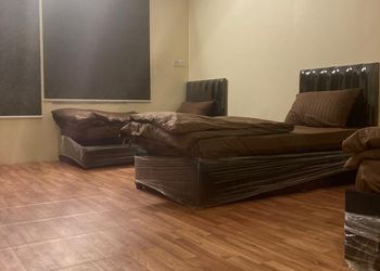 شقة بغرفتين نوم وأثاث مريح