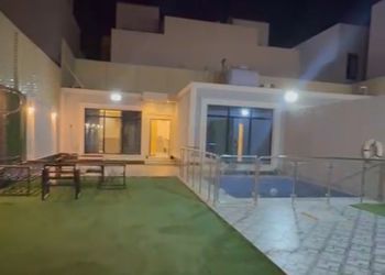 شاليه عائلي بركن شواء والعاب اطفال