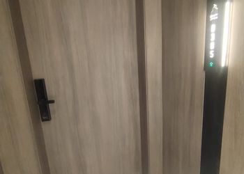 استديو هادئ بسرير ماستر 
