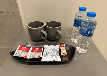 استديو بسرير ماستر وجلسة جانبية