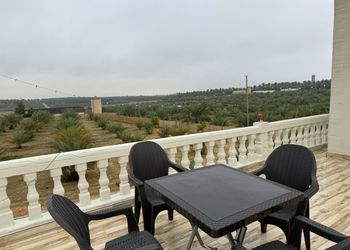 مزرعة بجلسة خارجية وأجواء ممتعة
