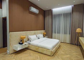 شاليه بتصميم أنيق وأجواء ممتعة 