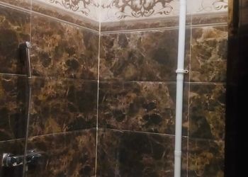 شاليه بمسطح اخضر وجلسة خارجية 