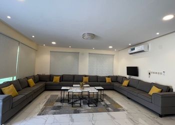 استراحة بمسطح اخضر و جلسة خارجية
