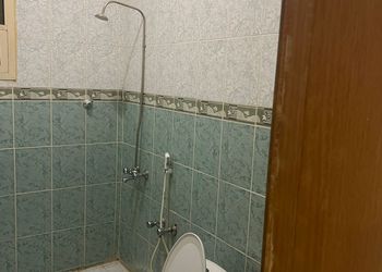 شقة بصالة وغرفة نوم