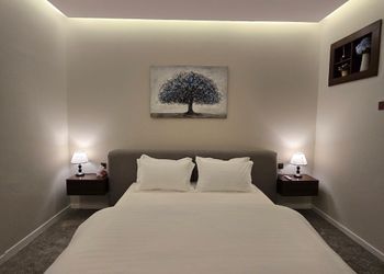 شقة بصالة وغرفة نوم