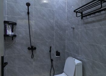 شقة بدخول ذاتي وغرفة نوم مريحة 