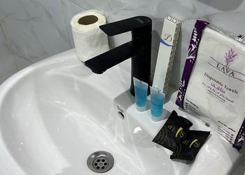 استديو بسرير ماستر وجلسة جانبية