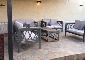شاليه بمسبح العاب مائية وجلسة 