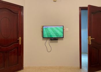 شقة بغرفة جلوس وغرفة نوم