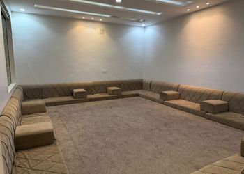 استراحة بمسطح اخضر ومجالس