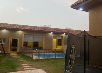 شاليه بألعاب أطفال 