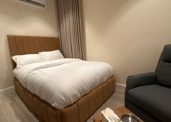 استديو بدخول ذاتي 