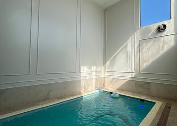 شاليه  بمسبح وثلاث غرف نوم 