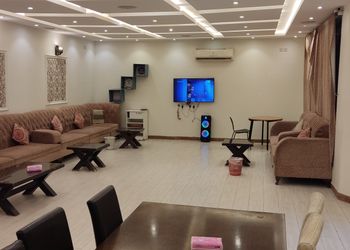 شاليه بجلسة وألعاب مائية 