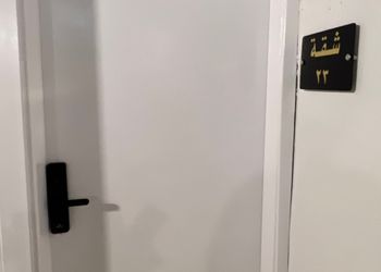 استديو هادئ بسرير ماستر 