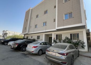استديو هادئ بدخول ذاتي