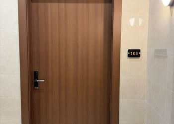استديو هادئ بسرير ماستر 