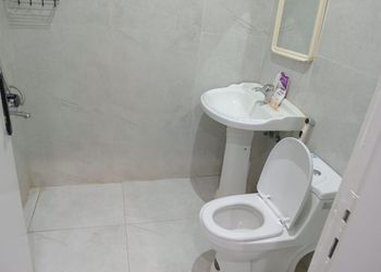 استديو بسرير ماستر ودخول ذاتي