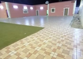 استراحة بمجلس وفناء خارجي 
