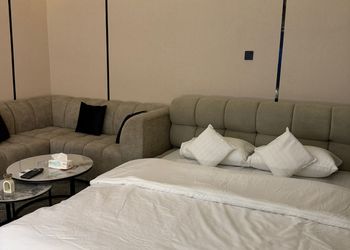 استديو بسرير ماستر