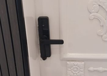 استديو هادئ بسرير ماستر 