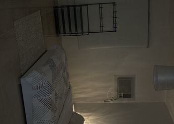 شقه هاديه بغرفه وصاله وركن كوفي