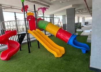 شقة بغرفتين نوم وصالة 