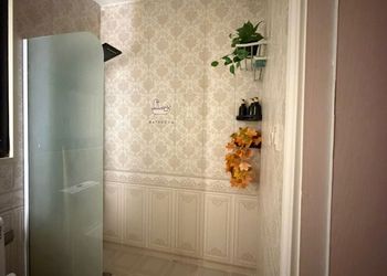 استديو بسرير ماستر وجلسة جانبية 