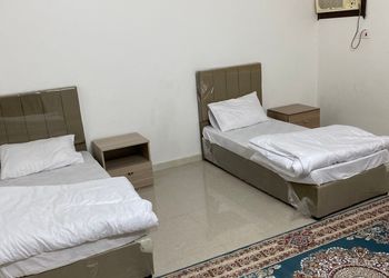 شقة ثلاث غرف نوم وصالة