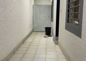 شقة بثلاث غرف نوم وصالة