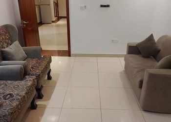 شقة  بصالة جلوس وغرفة نوم