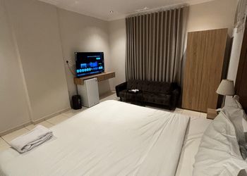 استديو هادئ بسرير ماستر 