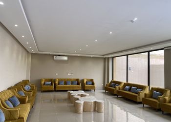 شاليه بمسطح اخضر