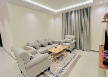 استديو بدخول ذاتي 