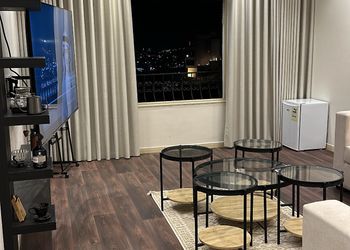 استديو بسرير ماستر وجلسة جانبية 