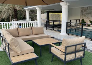 استراحة بمسطح اخضر ومسبح